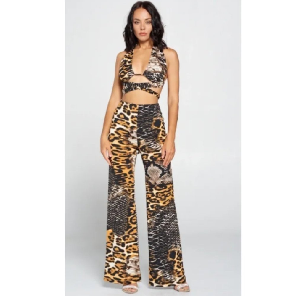 NWT Black Black Python Skin Print Halter Cropped Top & Palazzo Cali Set